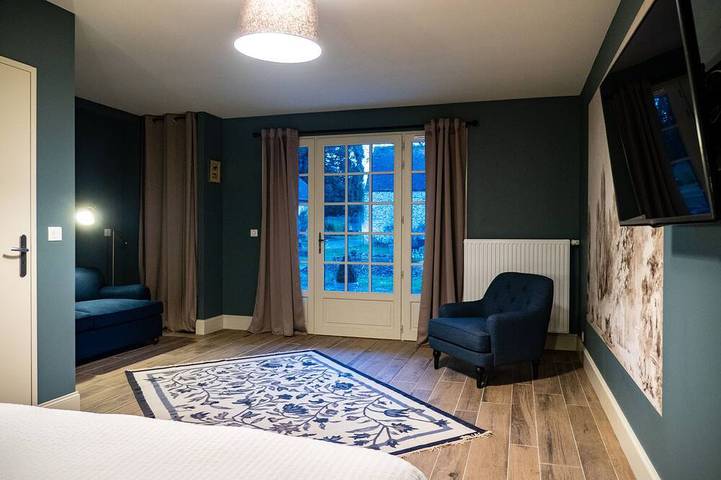 Location de vacances pour 14 personnes, avec Terrasse et Jardin à Nogent-le-Roi - 2