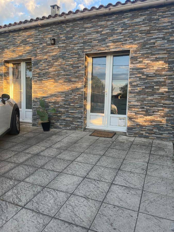 Gîte pour 2 personnes, avec jacuzzi ainsi que jardin et piscine à Puisserguier - 4