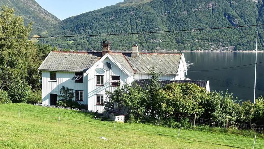 Ferienhaus für 8 Personen, mit Terrasse und Sauna in Halsa - 3