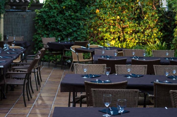Gîte pour 2 personnes, avec Terrasse ainsi que Jacuzzi et Jardin à Santa Coloma de Farners