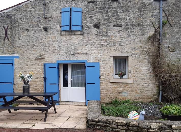 Gîte pour 4 personnes, avec terrasse, animaux acceptés