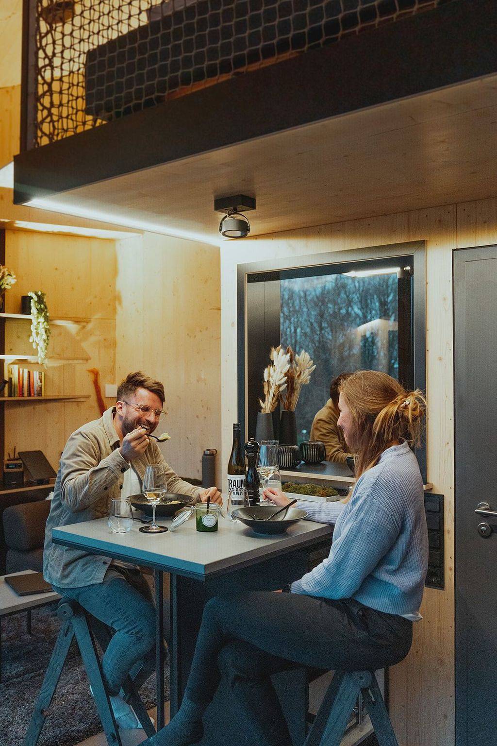 (B) Cabin Stars in Schleiden, Rureifel (Nordrhein-westfalen)