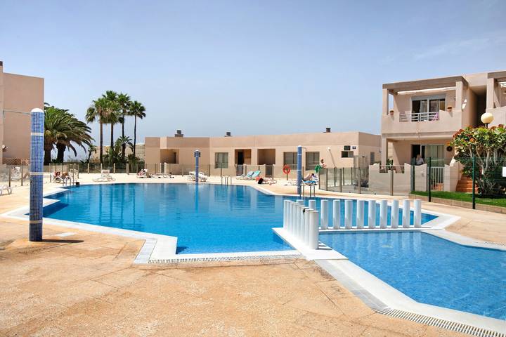 Ganze Wohnung, Ferienwohnung 'Costa Bella La Tejita' mit Meerblick, Gemeinschaftspool und WLAN in La Tejita, Granadilla de Abona