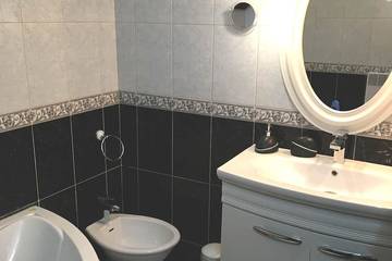 Villa für 4 Personen in Donji Morinj, Montenegro, Bild 4