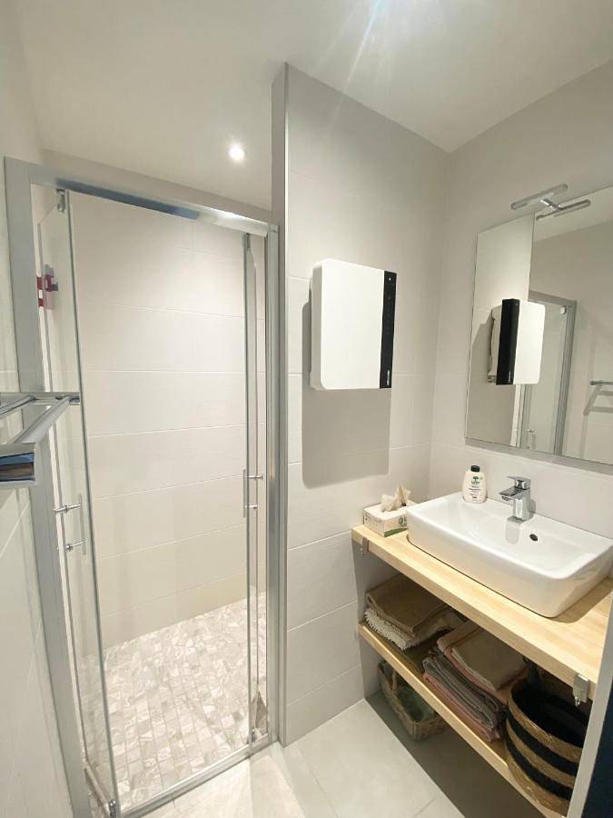 Gîte pour 2 personnes, avec terrasse dans Port de plaisance de Douarnenez-Tréboul - 3
