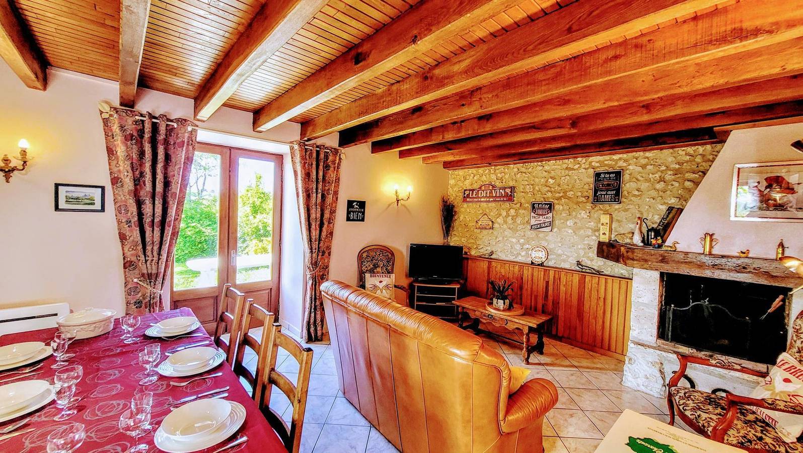 Gîte Le Breuil en Périgord in Salles-Lavalette, Charente