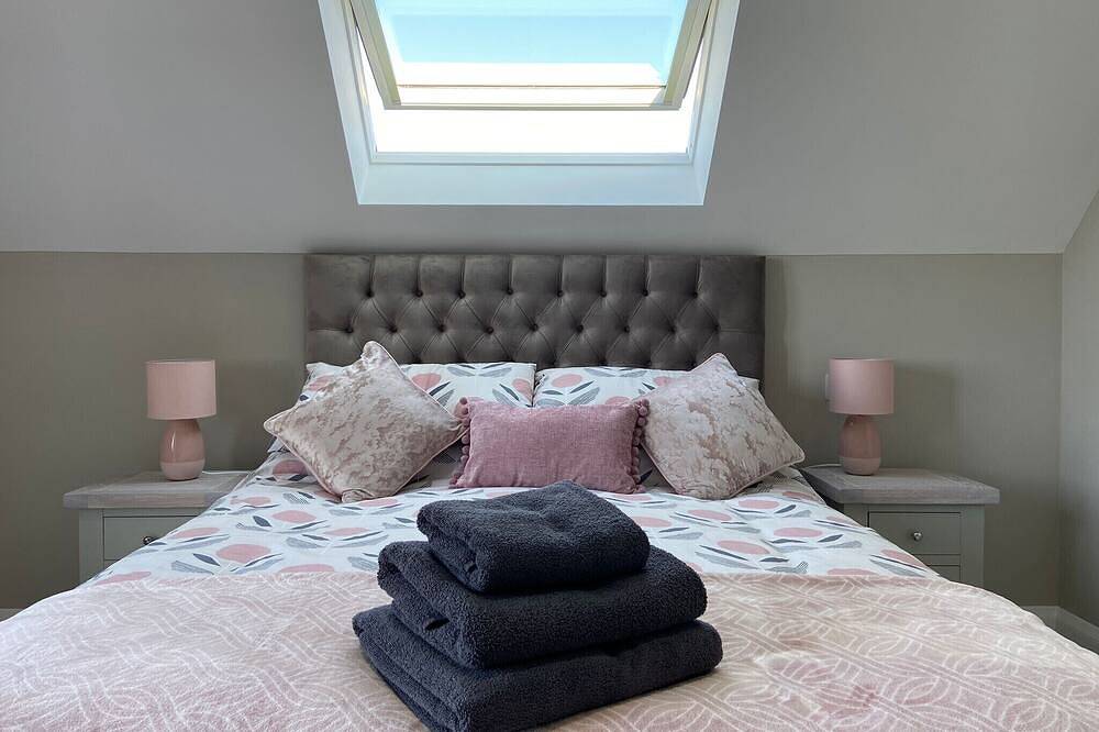 Beautiful relaxing House, nearby beach and within the Snowdonia National Park in Dyffryn Ardudwy, Snowdonia