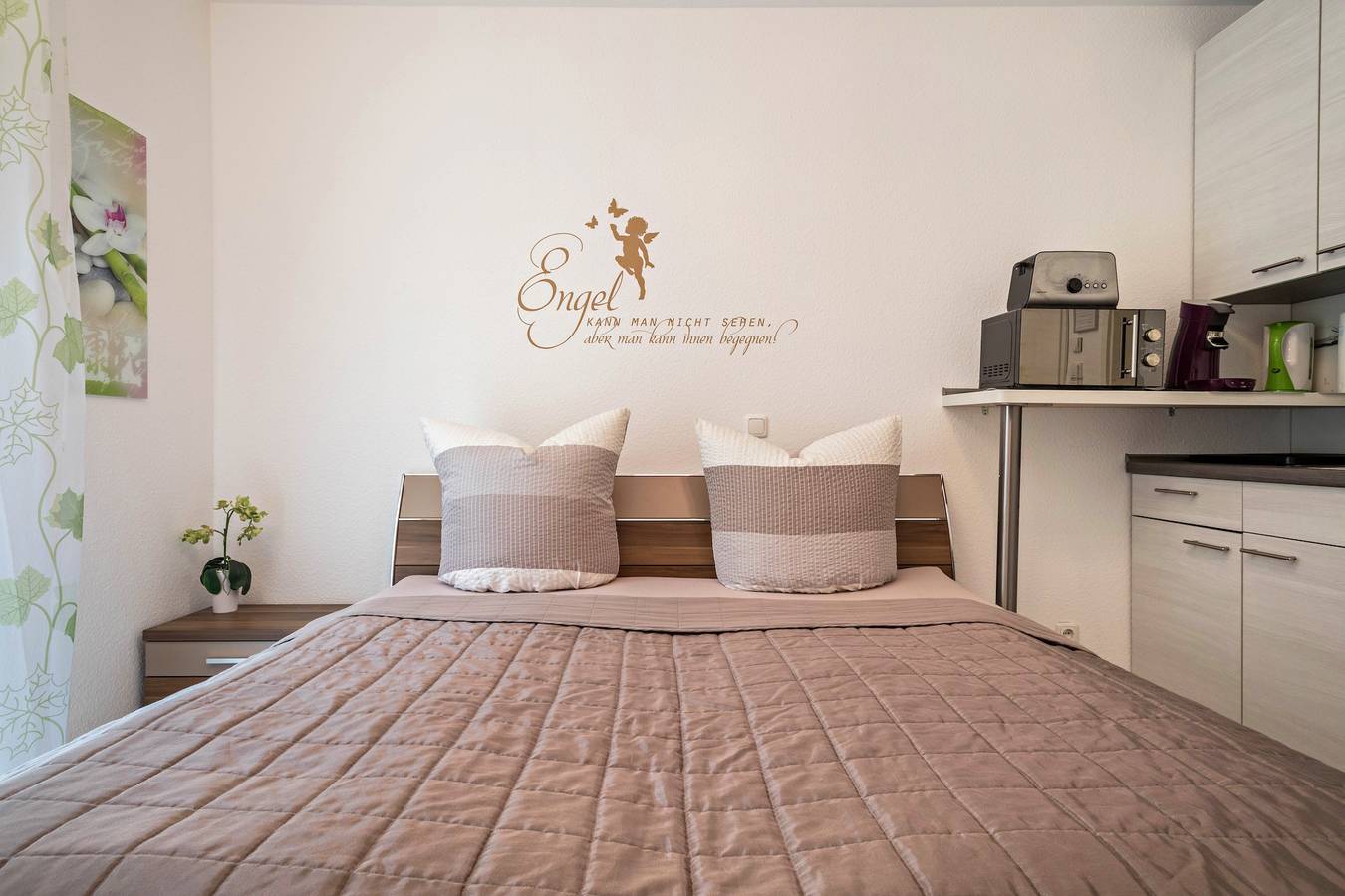Entire apartment, Apartment with coffee kitchen for two near the shore of Lake Constance in Meersburg, Region Bodensee-Oberschwaben