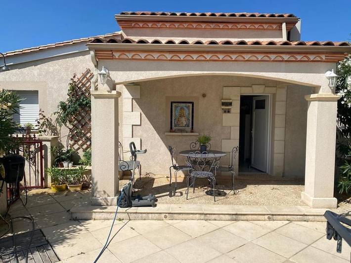 Location de vacances pour 5 personnes, avec piscine ainsi que jacuzzi et jardin, animaux acceptés à Notre-Dame-de-Sanilhac