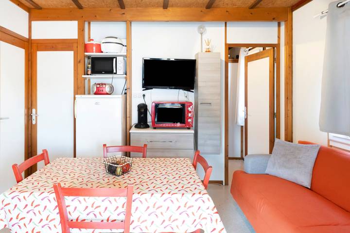 Chalet Ortalon - Hasparren' avec piscine partagée, Wi-Fi et climatisation in Hasparren, Région de Bayonne