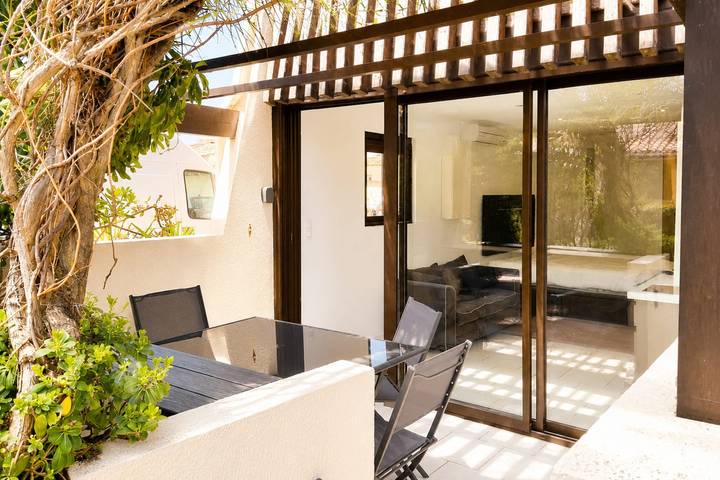 Gîte pour 2 personnes, avec Terrasse et Piscine dans Plage Naturiste (Le Cap d'Agde) - 3
