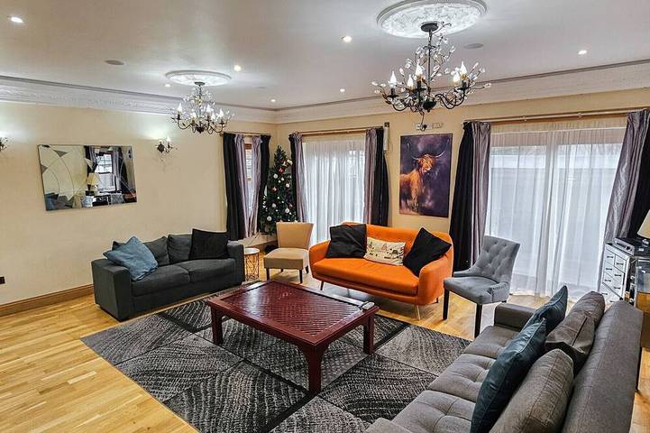 Holiday rental for 20 people in East Lothian