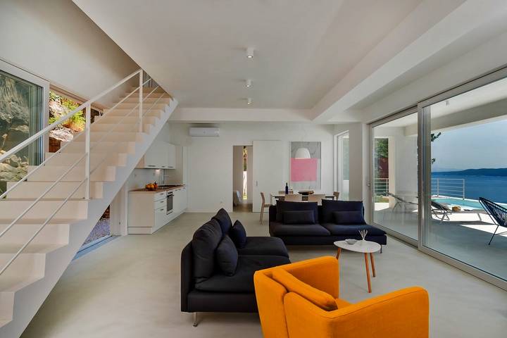 Villa pour 6 personnes, avec vue sur l’océan ainsi que piscine et balcon/terrasse à Mimice - 4