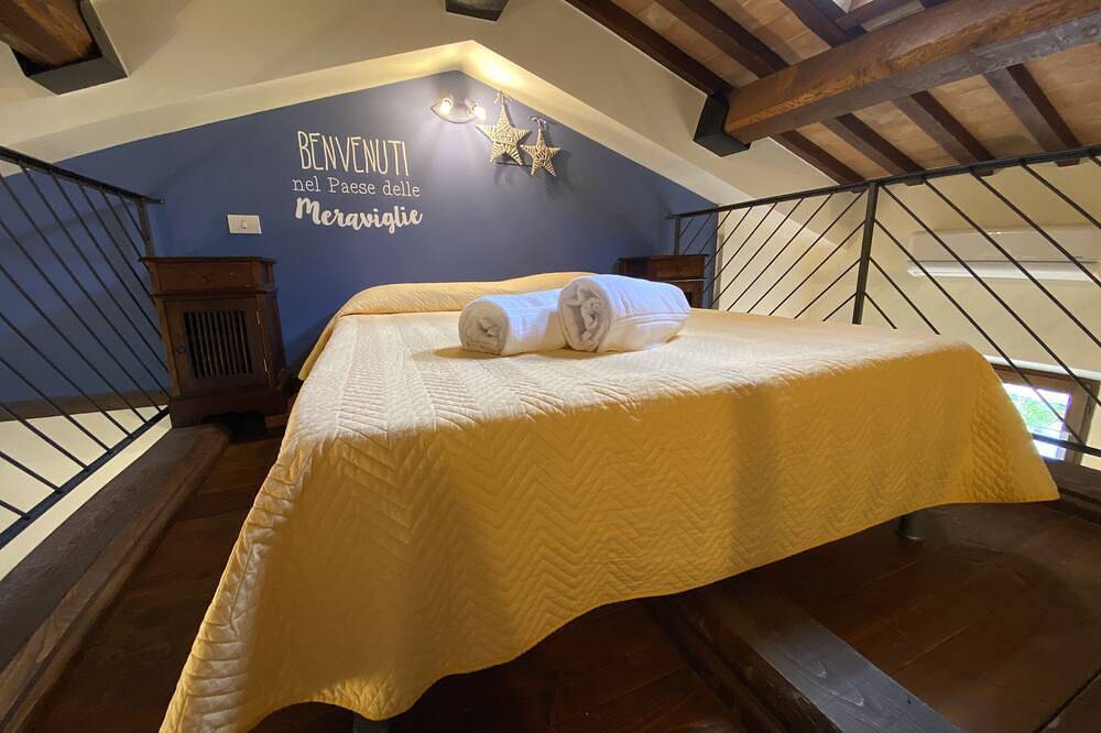 Apartamento entero, El Perugino - piscina y Wi-Fi, ideal para parejas in Paciano, Provincia de Perugia