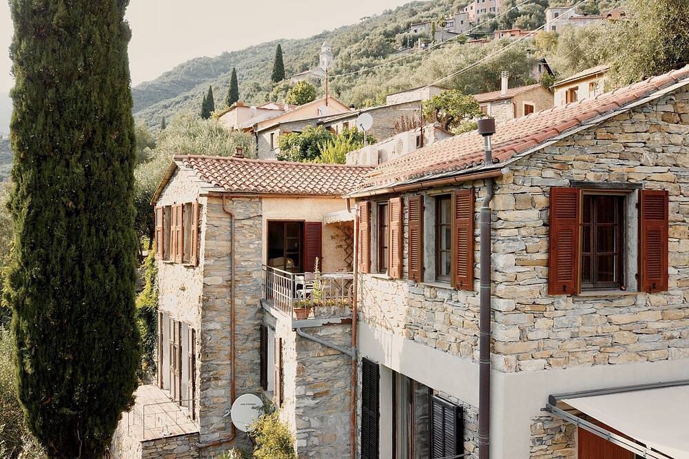 Casa vacanza a Prelà a partire da 140€ a notte