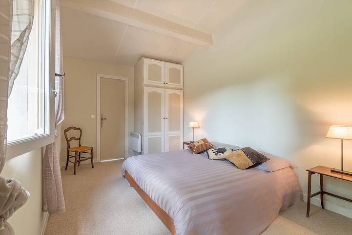 Location de vacances pour 4 personnes, avec piscine ainsi que terrasse et jardin à Villars - 4