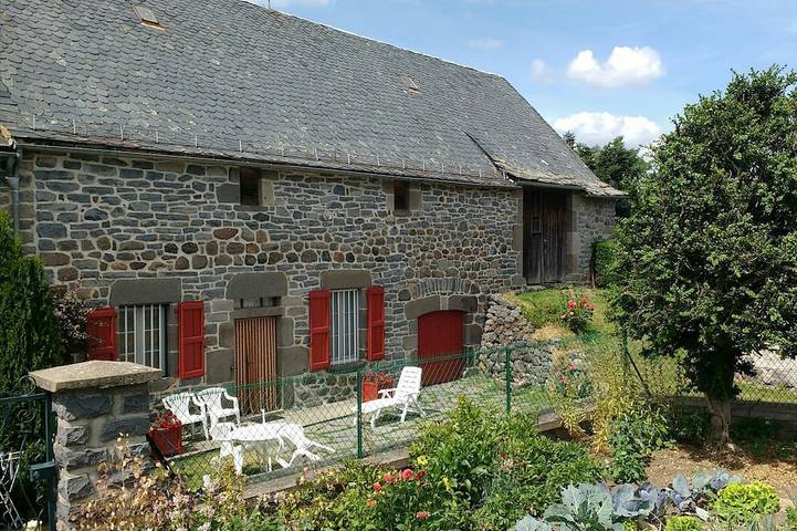 Gîte pour 4 personnes, avec Terrasse dans Lac de Sauvages