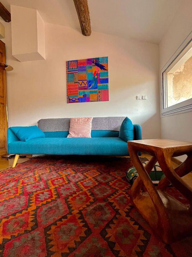 Appartement entier, One-Bedroom Apartment in Avignon, Vaucluse