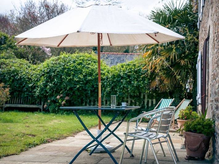 Gîte pour 3 personnes, avec terrasse et jardin à Ploubalay - 3