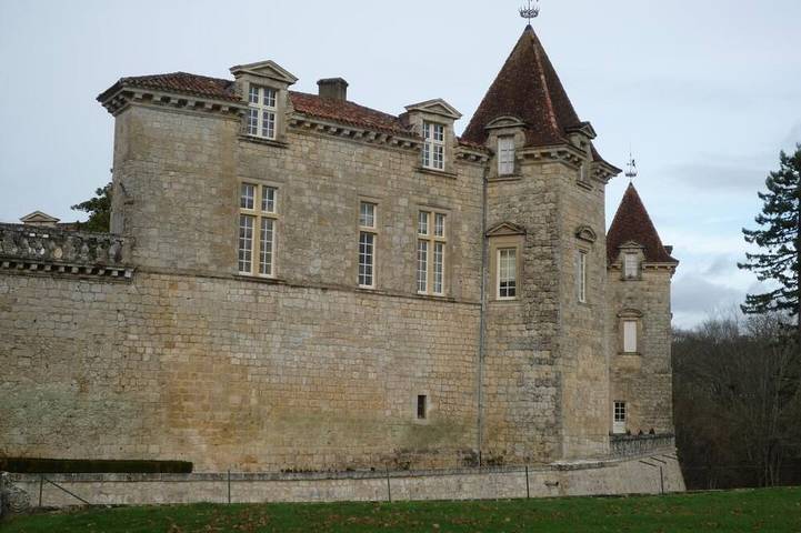 Location de vacances pour 4 personnes, avec jardin à Uzeste