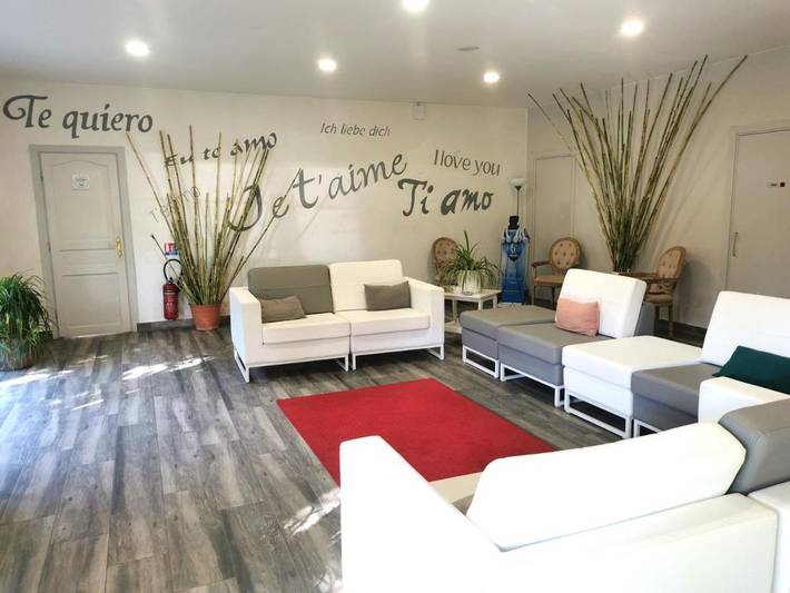 Hôtel pour 2 personnes, avec jardin ainsi que piscine et vue à Belvianes-et-Cavirac - 2