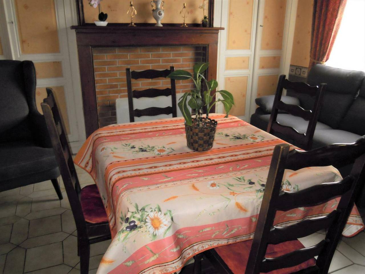 Charmante Maison à Recques-sur-Hem, 2 pers, Animaux Acceptés, Jardin, Proche Calais et St Omer in Recques-sur-Hem, Région de Saint-Omer