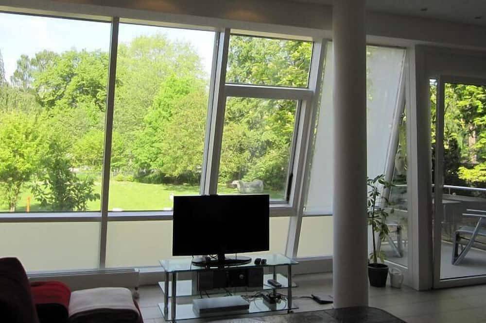 Ganze Wohnung, Feriendomizil (80qm) mit Balkon und Blick zum Kurpark in Bad Sassendorf, Kreis Soest