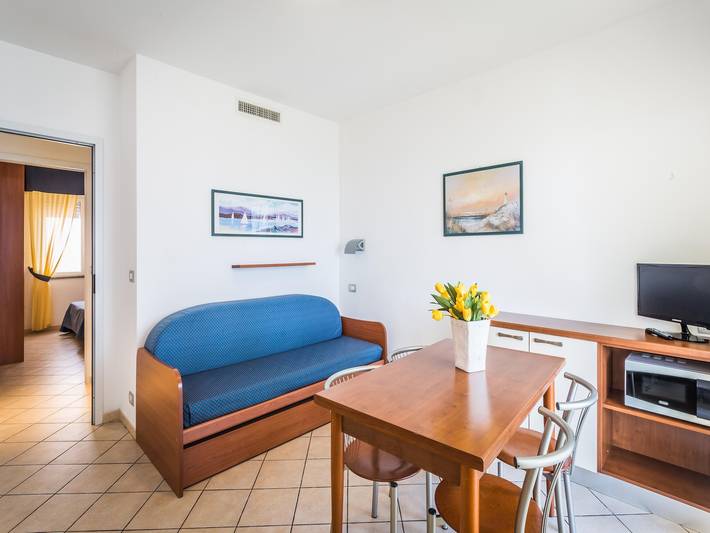 Ferienwohnung für 4 Personen, mit Balkon und Whirlpool sowie Kinderpool und Pool in Pietra Ligure Gemeinde - 2