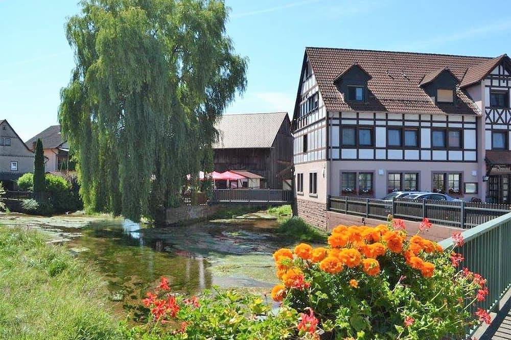Apartment mit Küche, 65qm, 1 Schlafzimmer, 1 Wohn-/Schlafzimmer, max. 3 Personen in Bad Soden-Salmünster, Main-Kinzig-Kreis
