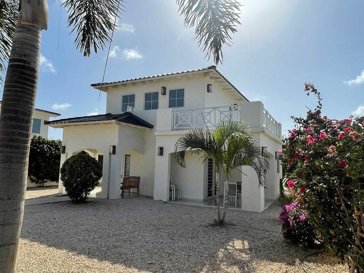 Villa pour 4 personnes, avec jardin et piscine - 1