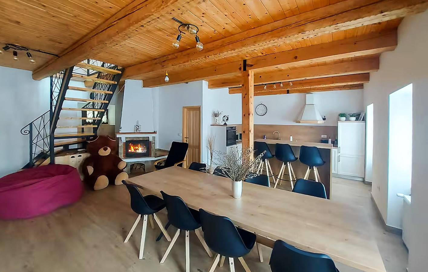 Ganze Ferienwohnung, Moderne 150 m² große Wohnung mit WLAN, Klimaanlage, Parkplatz und nur 200 m vom Fluss Lokvarka entfernt in Primorje-Gorski Kotar