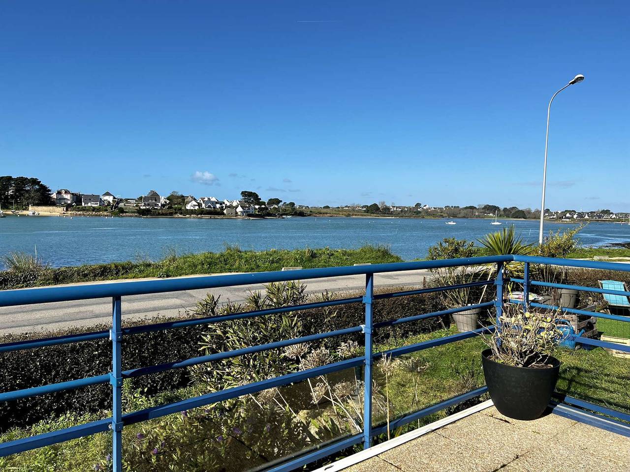 Entire apartment, 3-room Apartment in Étel - Port view with Wifi and parking in Étel, Côte des Mégalithes