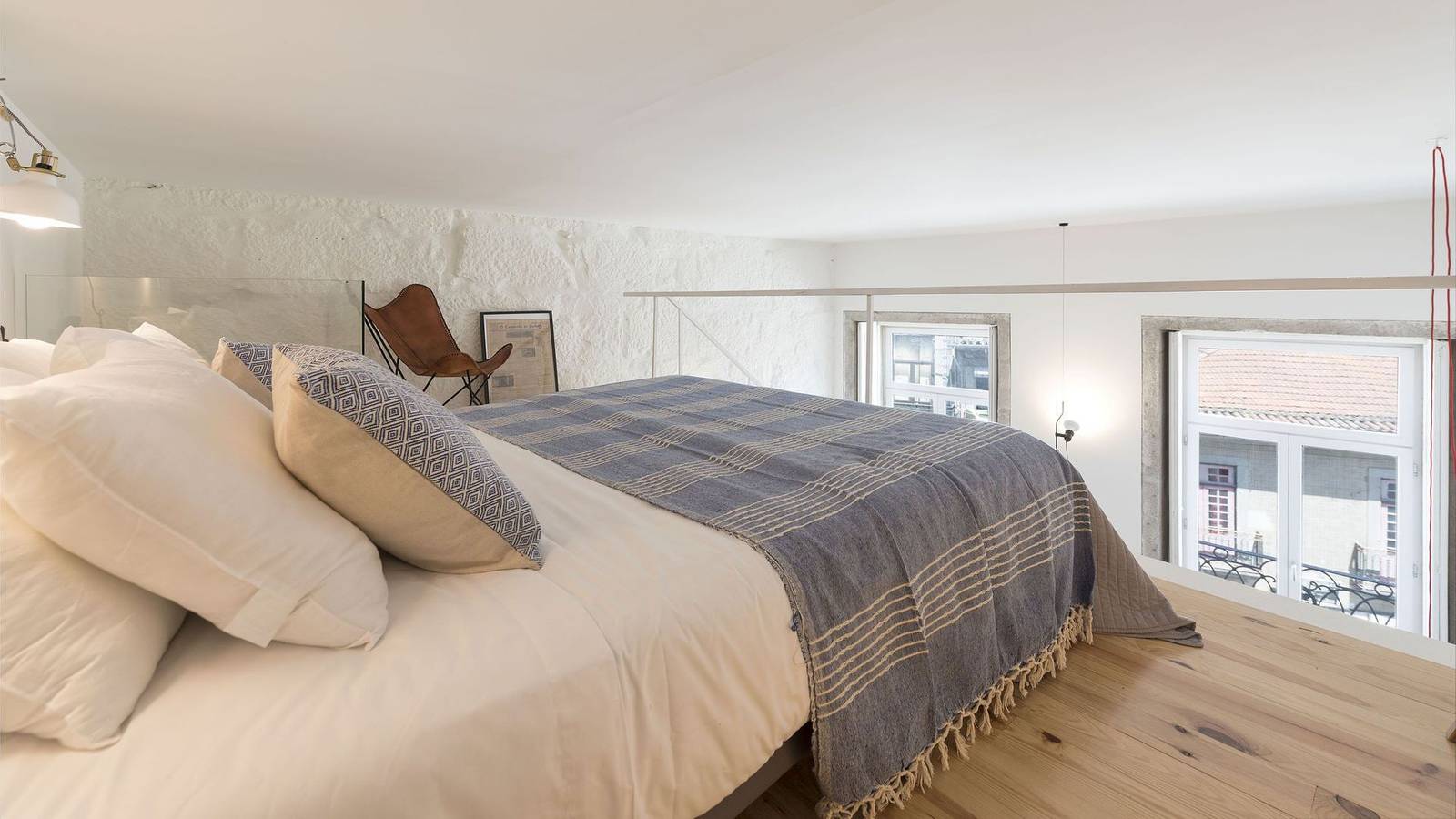 Ganze Wohnung, Cativo Mezzanine Studio by Lovelystay in Sé (Porto), Porto