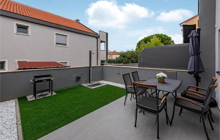 Ferienwohnung für 6 Personen, mit Terrasse und Garten in Vrsi - 3