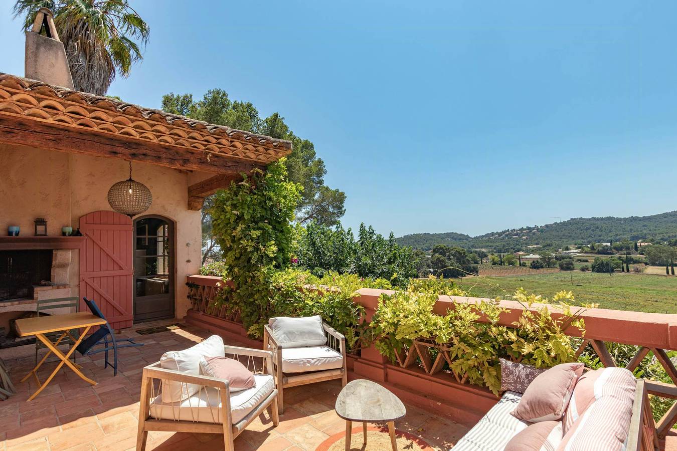 Provençaalse mas met zwembad in Carqueiranne in Carqueiranne, Toulon regio