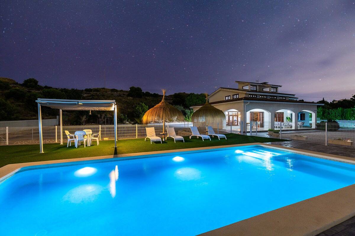 Chalet para 16 personas con piscina in Elche, Provincia de Alicante