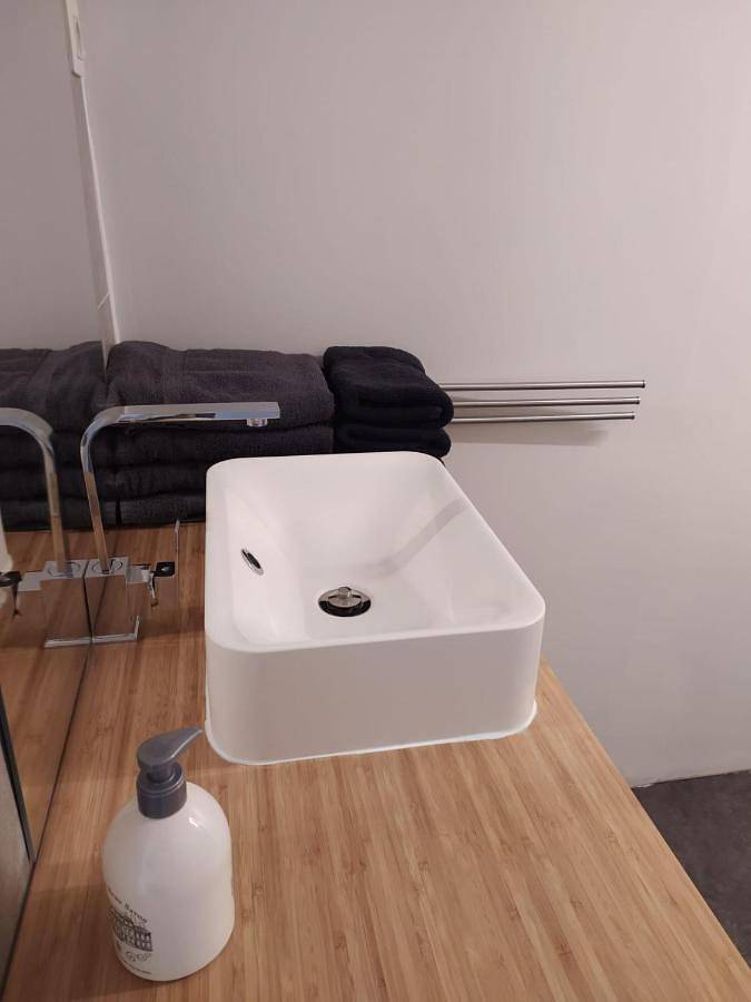 Quadruple Room with Private Bathroom in Lommel, Limbourg (Belgique)