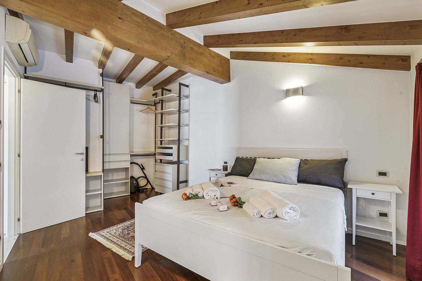 Ganze Wohnung, Gemütliche Wohnung am Gardasee - Parkplatz, WiFi, Terrasse in Riva del Garda, Gardasee-Berge
