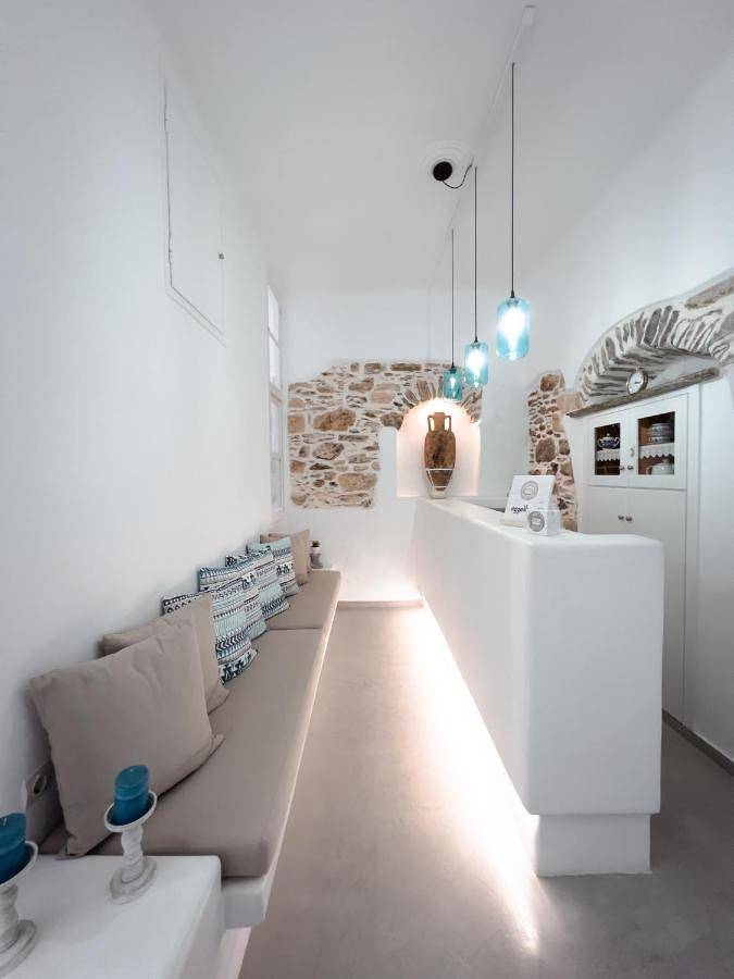 Aggelikoula Rooms in Tinos