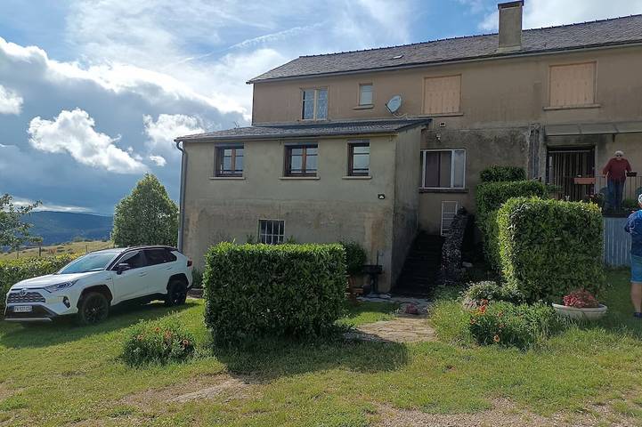 Gîte pour 5 personnes, avec jardin à Les Vignes