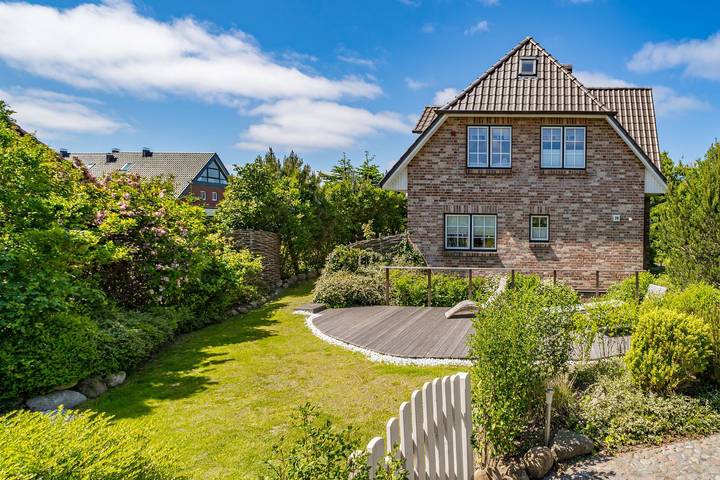 Ferienhaus für 6 Personen, mit Garten und Sauna in Wenningstedt