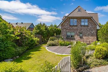 Ferienhaus für 6 Personen, mit Sauna und Garten in Wenningstedt