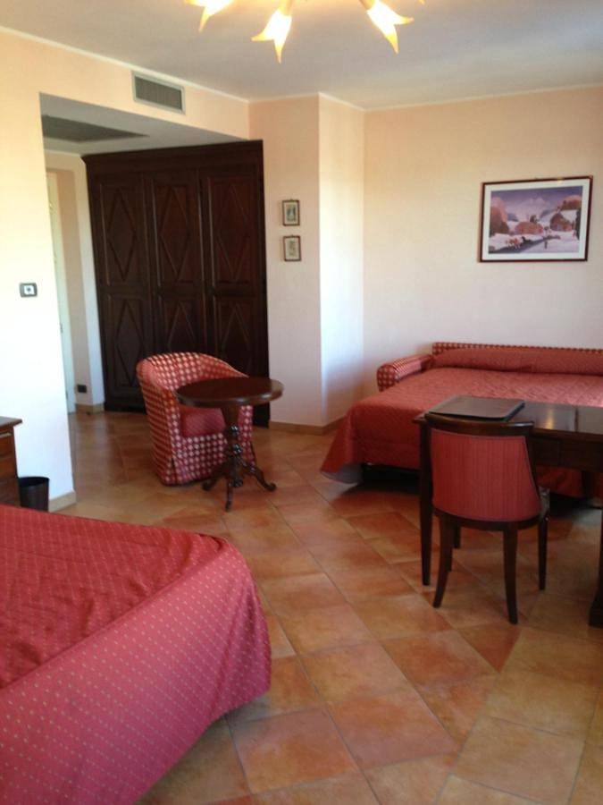 Hotel Barolo in Barolo, Langhe