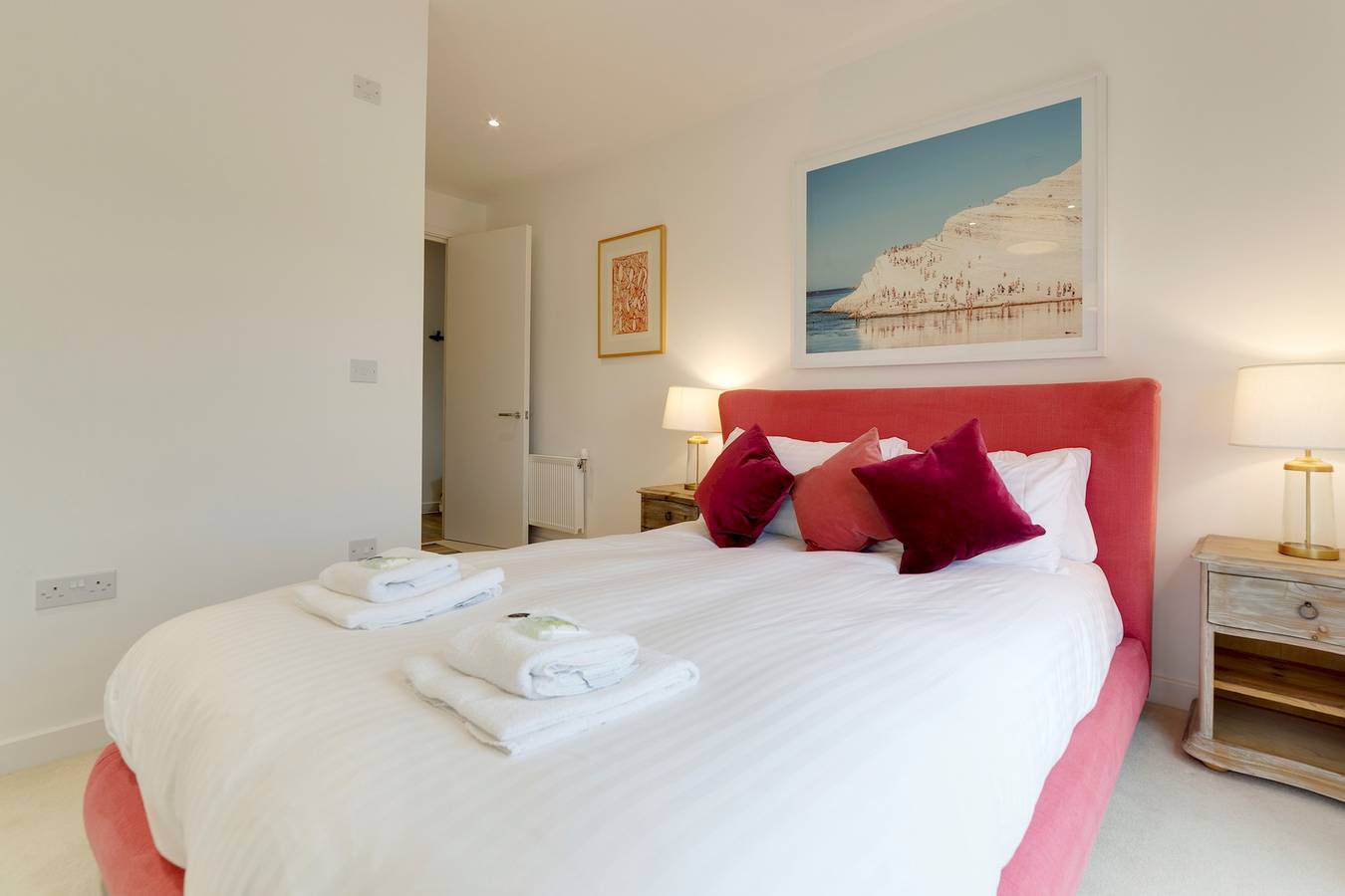 Ganze Wohnung, Pass the Keys | Stunning and Spacious Modern Flat - Own Car Park in Cambridge, Cambridgeshire