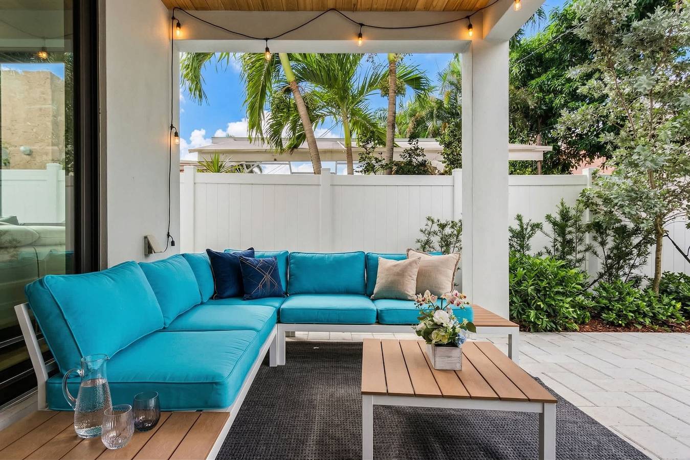 Luxury Paradise  walk to Las Olas -5 mins to Beach in Fort Lauderdale, Broward County