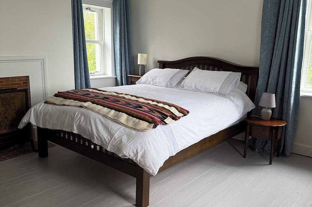 Charming, recently refurbished 19th century 4 bedroom family home in County Wexford