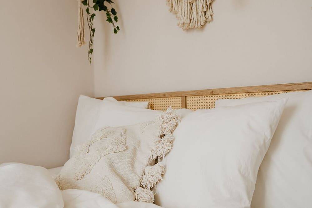 Ganze Wohnung, Boho Old town Apartment with Balcony in Bratislava, Bratislava und Umgebung