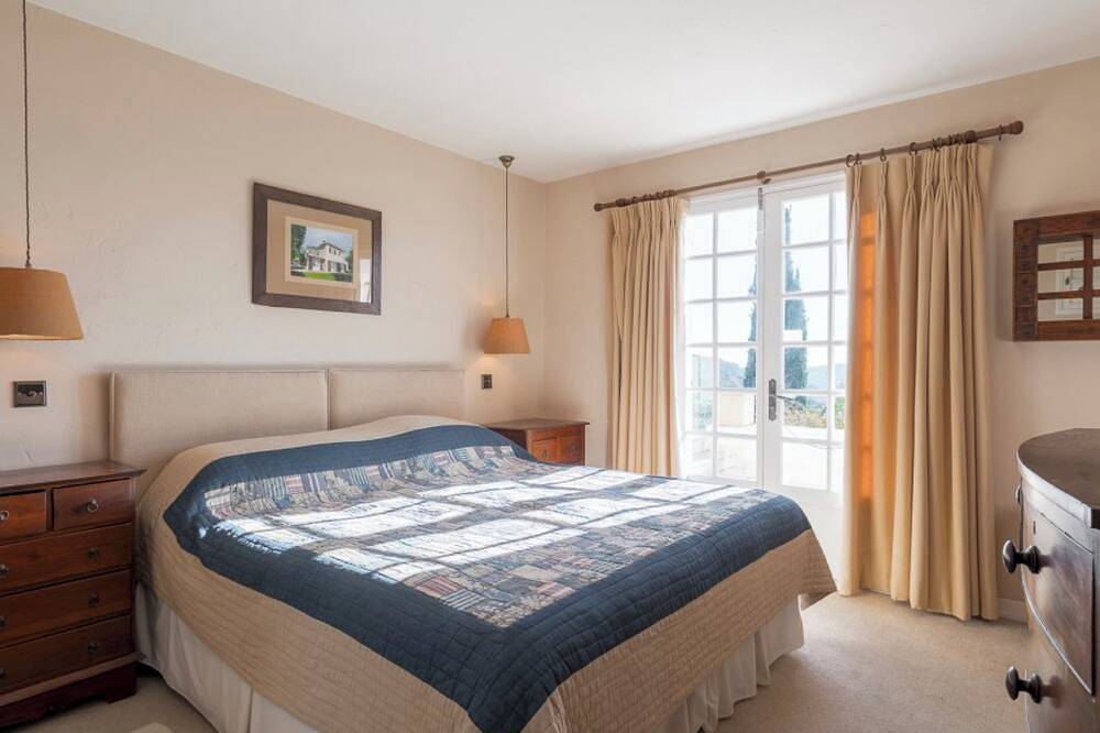 Great views & calm, stunning Provence Mas refurbished in Mouans-Sartoux, Cannes region