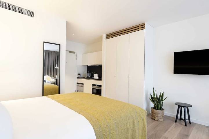 Spacious Penthouse Close to Rockox House! City Views w/ Kitchen & Sun Terrace! in Antwerpen, Antwerpen und Umgebung