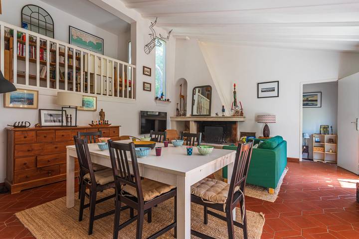 Location de vacances pour 8 personnes, avec terrasse et jardin, animaux acceptés dans Plage de l'Almanarre - 2